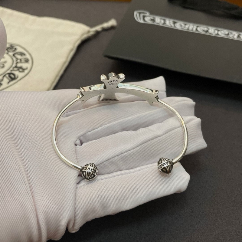 Ch*0me He**ts bracelets